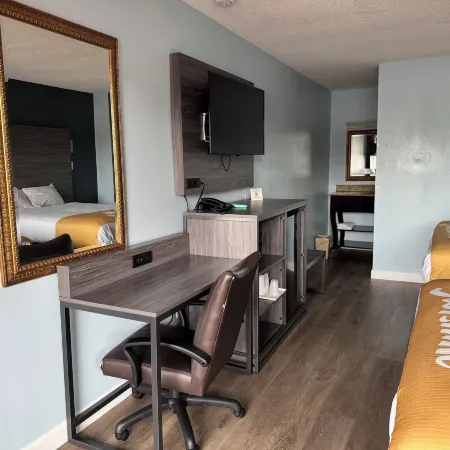 Red Carpet Inn & Suites - Danville
