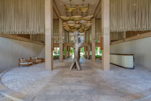 Corasol Modern Apt with Terrace - Homestays