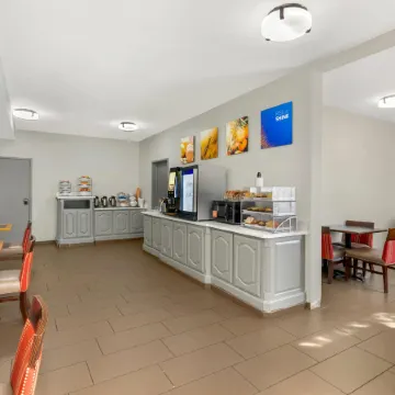 Comfort Inn & Suites
