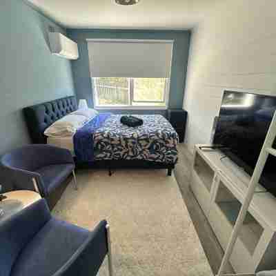 Private Oasis in the Heart of Garran Others