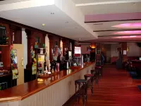 The Raven Hotel - bar