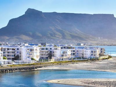 Lagoon Beach Hotel & Spa