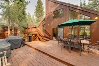 Truckee Home w/ Private Hot Tub on a Golf Course - مسبح