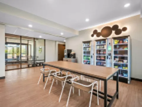 Echo Suites Extended Stay by Wyndham Naples Hotels in Collier County