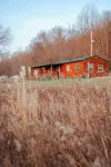 Cedar Wrapped Cozy Villa Cabin - 4 Miles From Trails