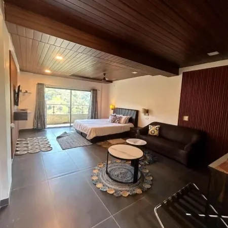 Vandhaara Luxury Stays