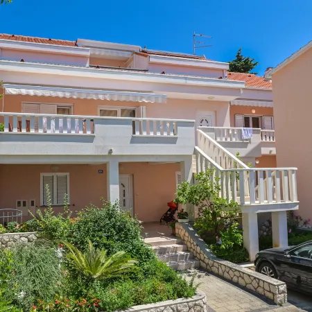 Apartments Ena