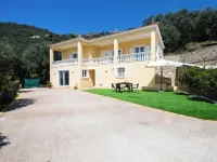 The Olive Grove Cottage by Konnect - 2,5km from Ipsos Hotels in Ipsos
