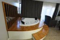 Midis Otel - Hot Tub