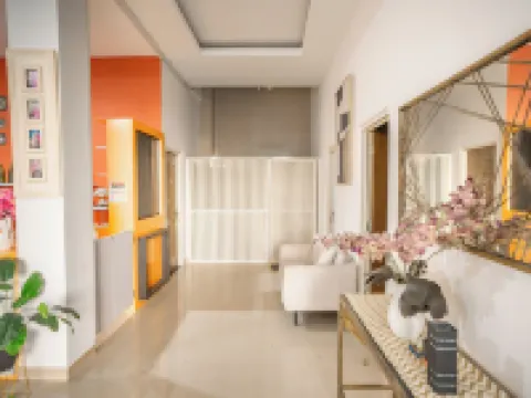 Pratisarawirya Guesthouse by Ecommerceloka Hotels in Mulyorejo