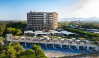 Nirvana Cosmopolitan Hotel - Convention & Sports Center - 리조트