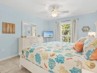 It's A Shore Thing 1 Bedroom Condo by RedAwning Hotels in Longboat Key
