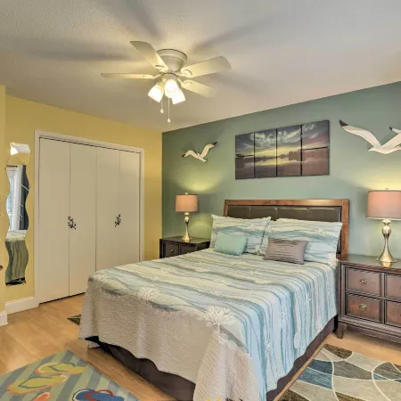 1 Block to Shore Family Condo in Myrtle Beach!