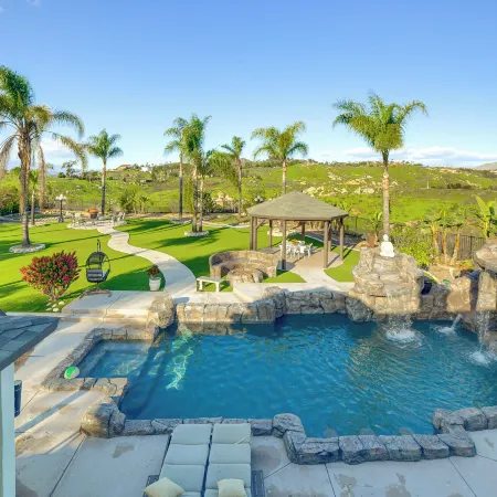 Expansive Riverside Mansion! Luxe, Family Friendly