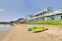 Lakefront 1 Bdrm--Hot Tub Open All Winter!    Early Summer Booking Discount!