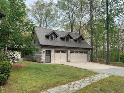 Perfect for Two! 30Min from Nashville or Franklin. Oak Hill Loft in Fairview