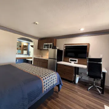 Americas Best Value Inn and Suites-Alvin-Houston