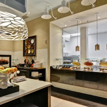 Hilton Garden Inn Raleigh/Crabtree Valley
