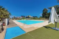 Brit Hotel Golfhotel Saint Samson - Swimmingpools