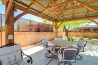 Swim Spa Access & Outdoor Kitchen! Tucson Home - Bungalows