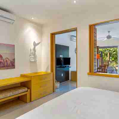 Lovely Studio With Private Outdoor Pool, On-site Golf, Patio, & AC Rooms