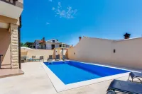 Holiday Home Fulia With Pool