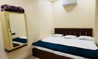 Hotel Ujjain Dwarka Palace