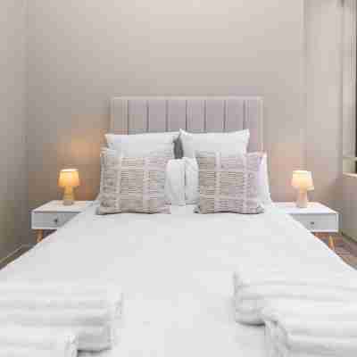 The Bolton Unit 130 Rooms