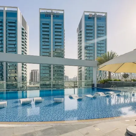 GuestReady - Bella Rose Residence in Dubai Отели рядом с достопримечательностью «Парк аттракционов Global Village»