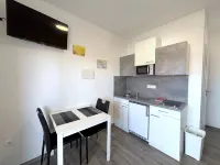 Sea view apartment Marijana Hotels in Preko