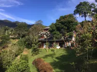 Stylish, bioclimatic family house