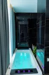 Ames Hotel & Spa - Hot Tub