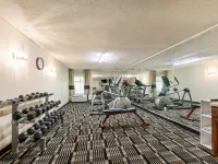 Quality Inn & Suites Hotels in Portage