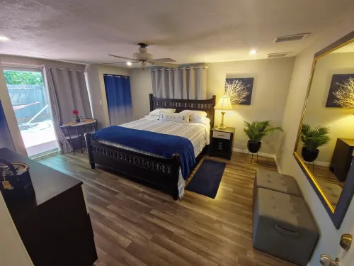 Port Richey Vacation Getaway, Family / Pet-Friendly, Near Beaches and Tampa Bay