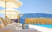 Poseidonia Beach Hotel - Yüzme Havuzu