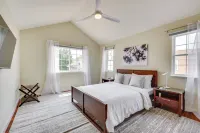 13 Mi to Dtwn Denver: Arvada Townhome w/ Deck