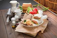 Hotel Blax - Desayuno