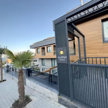 La Miel Suites Sile