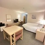 Timberland Inn & Suites