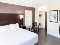 Rodd Royalty Hotels in Queens County