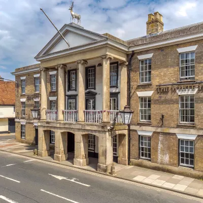 Mercure Salisbury White Hart Hotel & Apartments Hotels near Tesco Extra