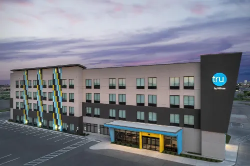 Tru by Hilton Midland East - Bữa sáng