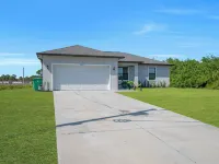 Emerald Entry Retreat Hotels in Hendry County