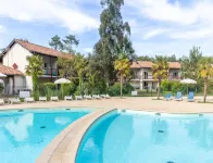 Beach Retreat With Pool & Tennis - Homestays