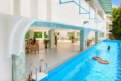 Monday Capsule Hostel and Thai Traditional Bath Bangkok Hotels in Khaosan Road