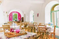 Porto Salvo - breakfast