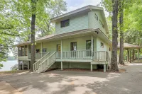 Lakefront Winnsboro Home w/ 20+ Acres! - 3-Star