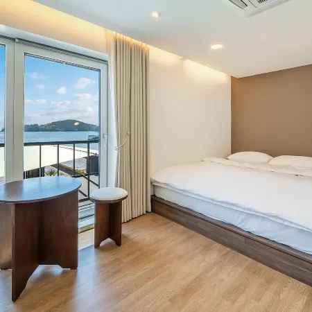 Changwon 055 Poolvilla
