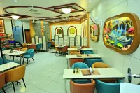 Gehlot Paradise Hotel