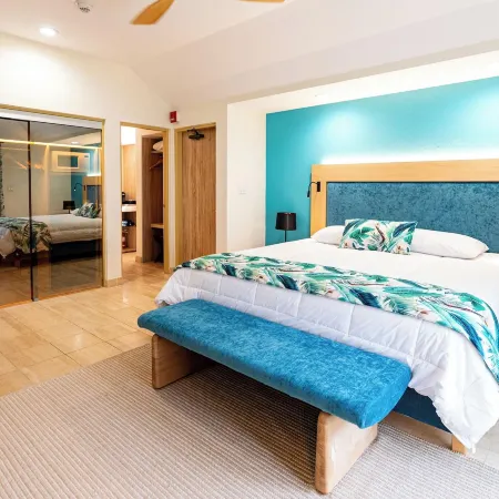 Fourways Inn Hotels in Hamilton